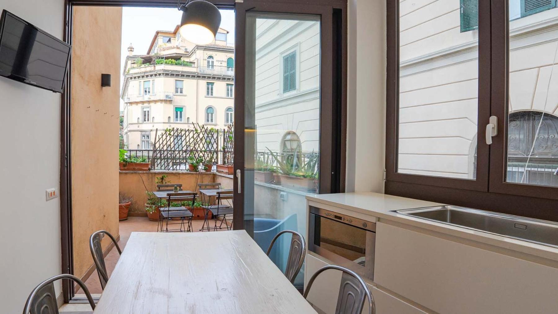 Cozy Nest With Terrace In Trastevere Rome Exterior photo